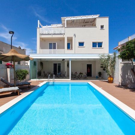 Dimora Nesea Bed and Breakfast Cozze Εξωτερικό φωτογραφία