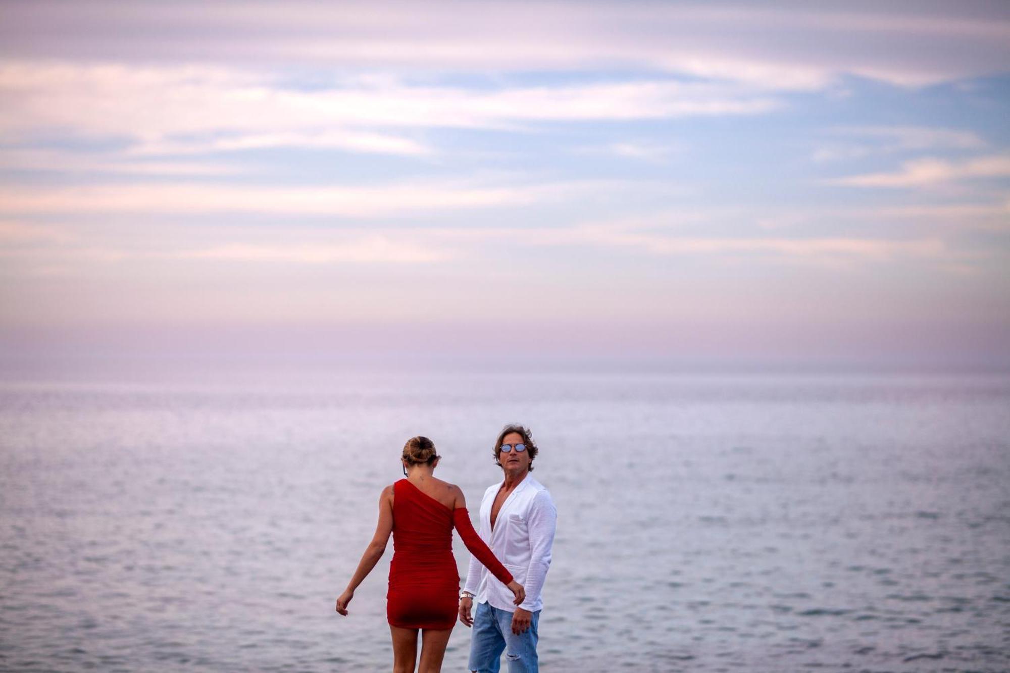 Dimora Nesea Bed and Breakfast Cozze Εξωτερικό φωτογραφία