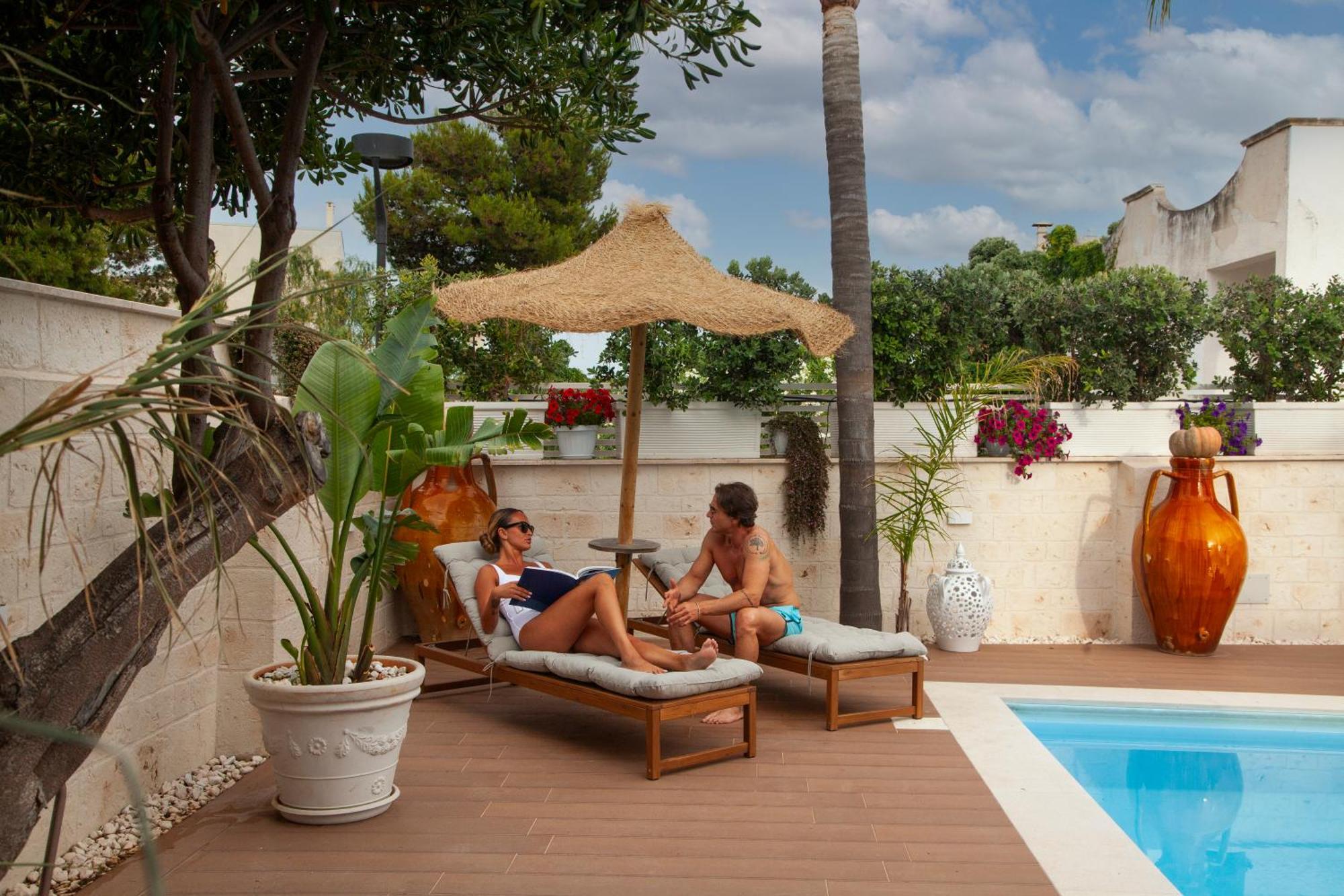 Dimora Nesea Bed and Breakfast Cozze Εξωτερικό φωτογραφία